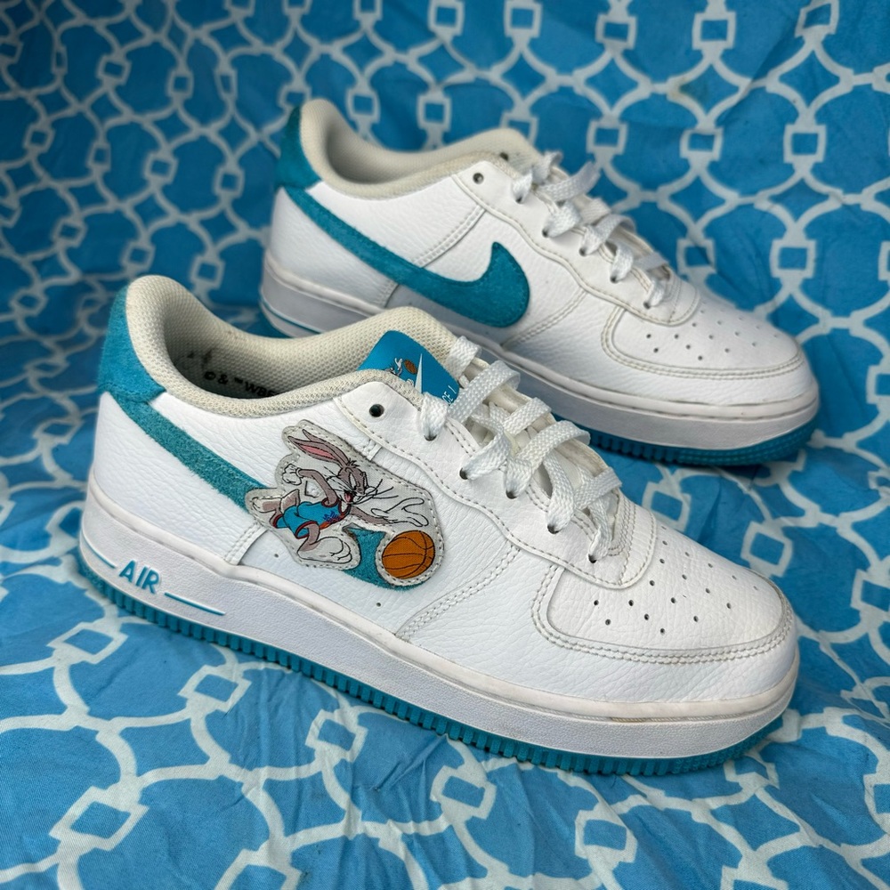 Nike Women’s size 7.5 Air Force 1 Space Jam Hare ‘07 Low top sneakers Lola bunny